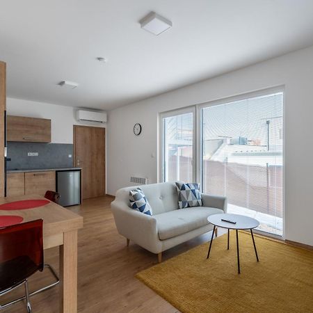 Apartmany Pustimer Luaran gambar